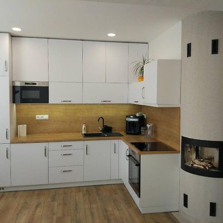Moderny Apartman S Krbom A Klimatizaciou Prešov Buitenkant foto